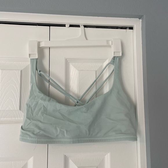 size 12 mint lululemon strappy sports bra - Picture 2 of 4